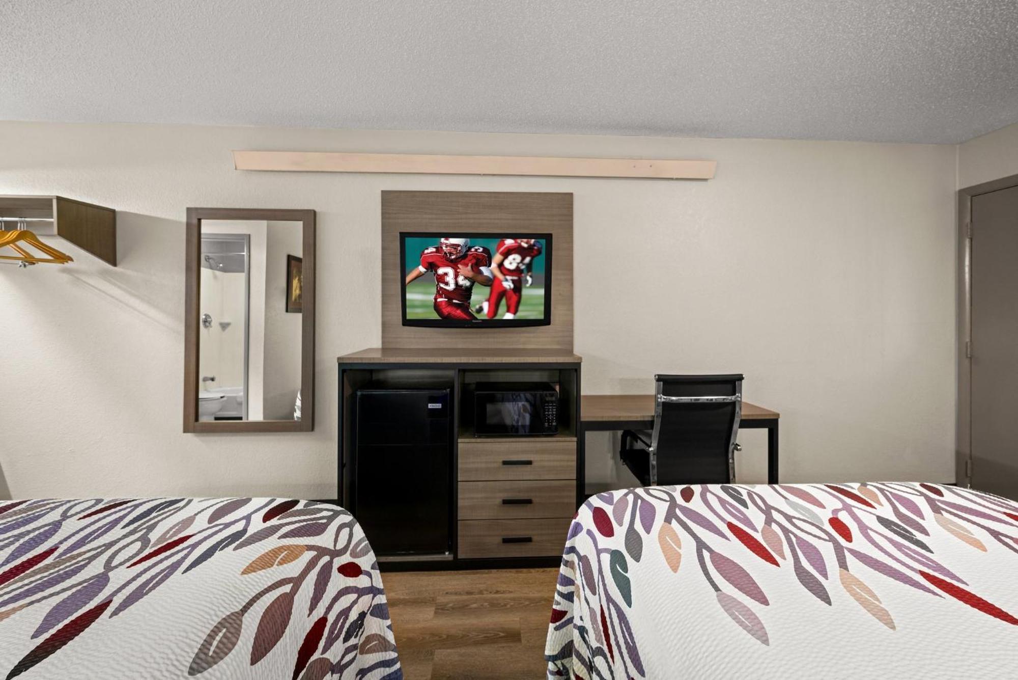 Red Roof Inn Detroit - Royal Oak/Мадисон-Хайтс Экстерьер фото