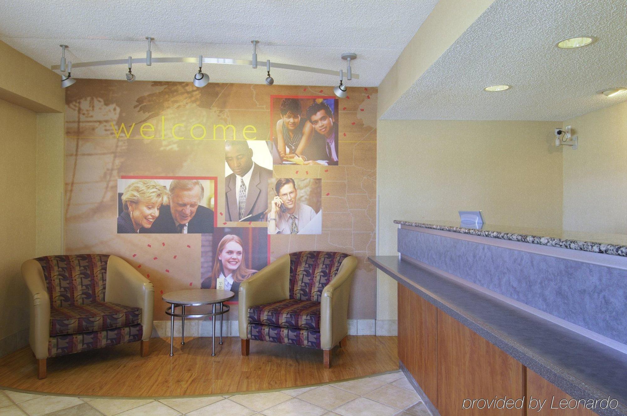 Red Roof Inn Detroit - Royal Oak/Мадисон-Хайтс Интерьер фото